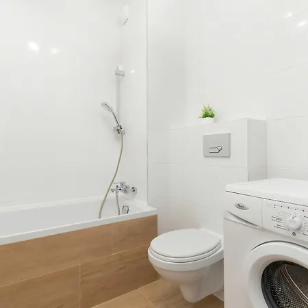 Baltic Breeze In With Parking & Access To The Outdoor Gym By Renters