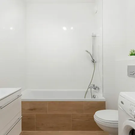 Baltic Breeze In With Parking & Access To The Outdoor Gym By Renters Daire