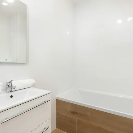 Daire Baltic Breeze In With Parking & Access To The Outdoor Gym By Renters